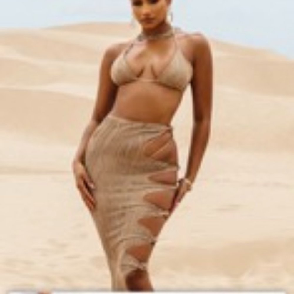 SEXY HOT 3-piece brown bikini and SEXY matching coverup